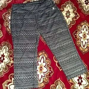 Danskin Now Capri Leggings